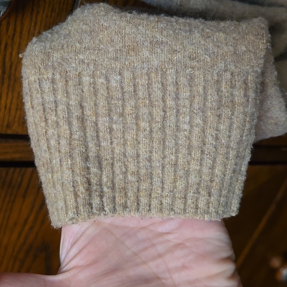 J CREW neutral turtleneck sweater size M - Picture 3 of 7